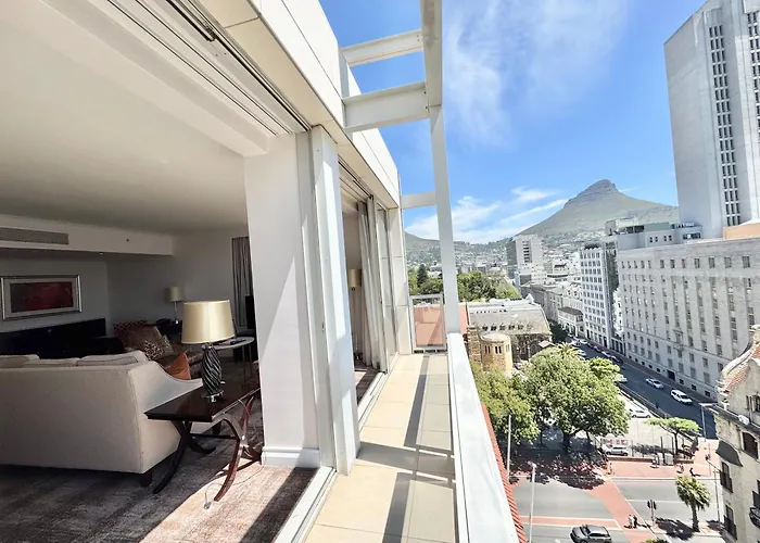 Luxury Residence At Taj Cape Town - Top Corner Apartment With Balcony - Newly Renovated
